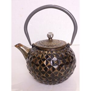 Geometric Pattern Cast Iron Japanese Style Tea or Coffee Pot 5" Tall Pot
